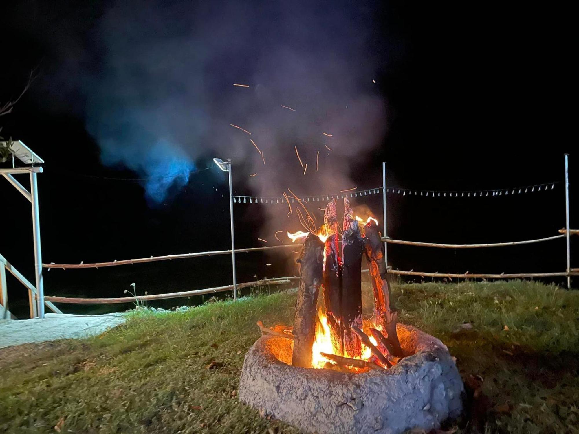 Jush Native And Glamping Hotel Dauis Екстериор снимка