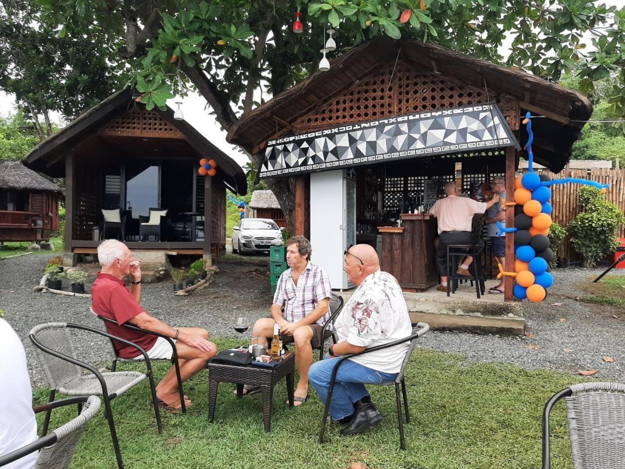 Jush Native And Glamping Hotel Dauis Екстериор снимка
