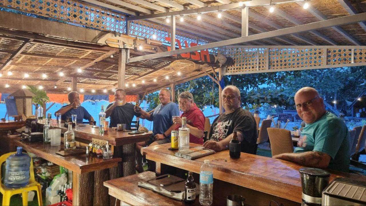 Jush Native And Glamping Hotel Dauis Екстериор снимка
