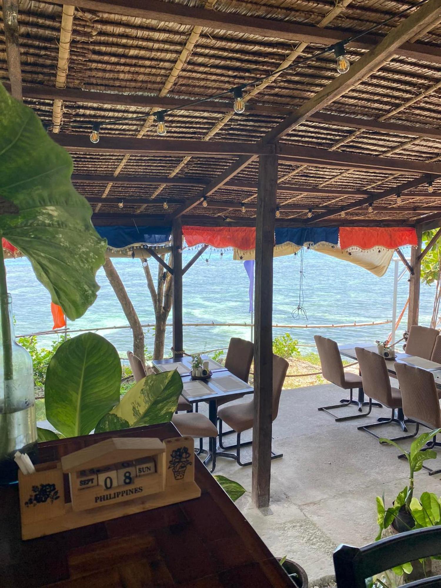 Jush Native And Glamping Hotel Dauis Екстериор снимка