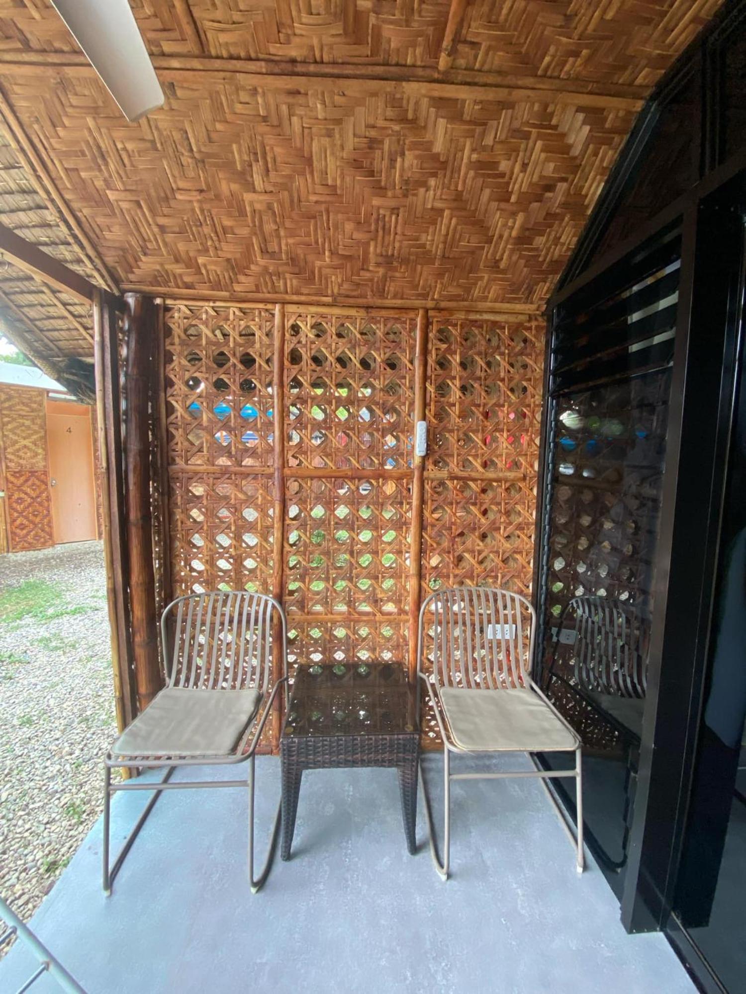 Jush Native And Glamping Hotel Dauis Екстериор снимка